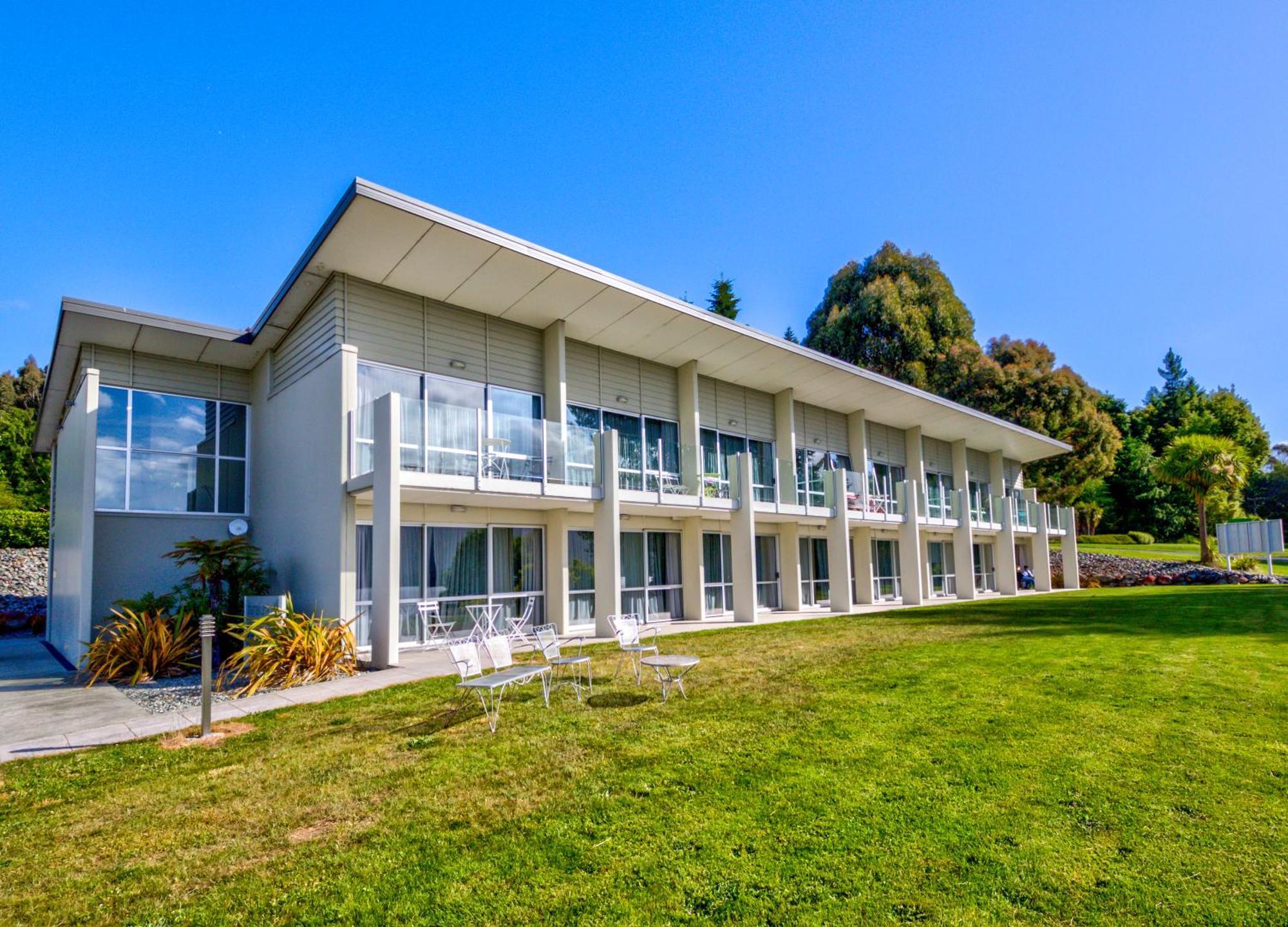 Te Anau Lakeview Holiday Park & Motels Dış mekan fotoğraf