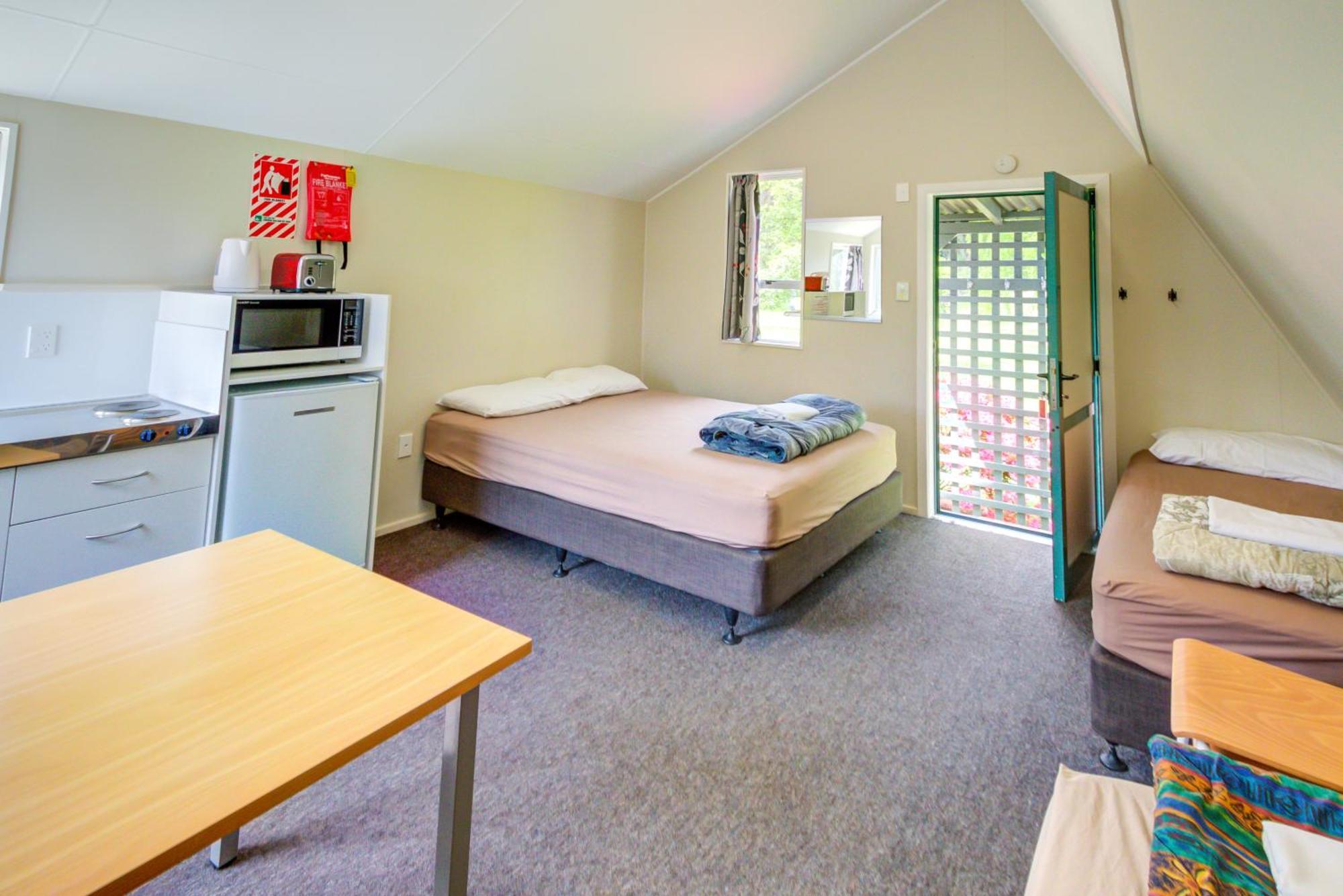 Te Anau Lakeview Holiday Park & Motels Dış mekan fotoğraf