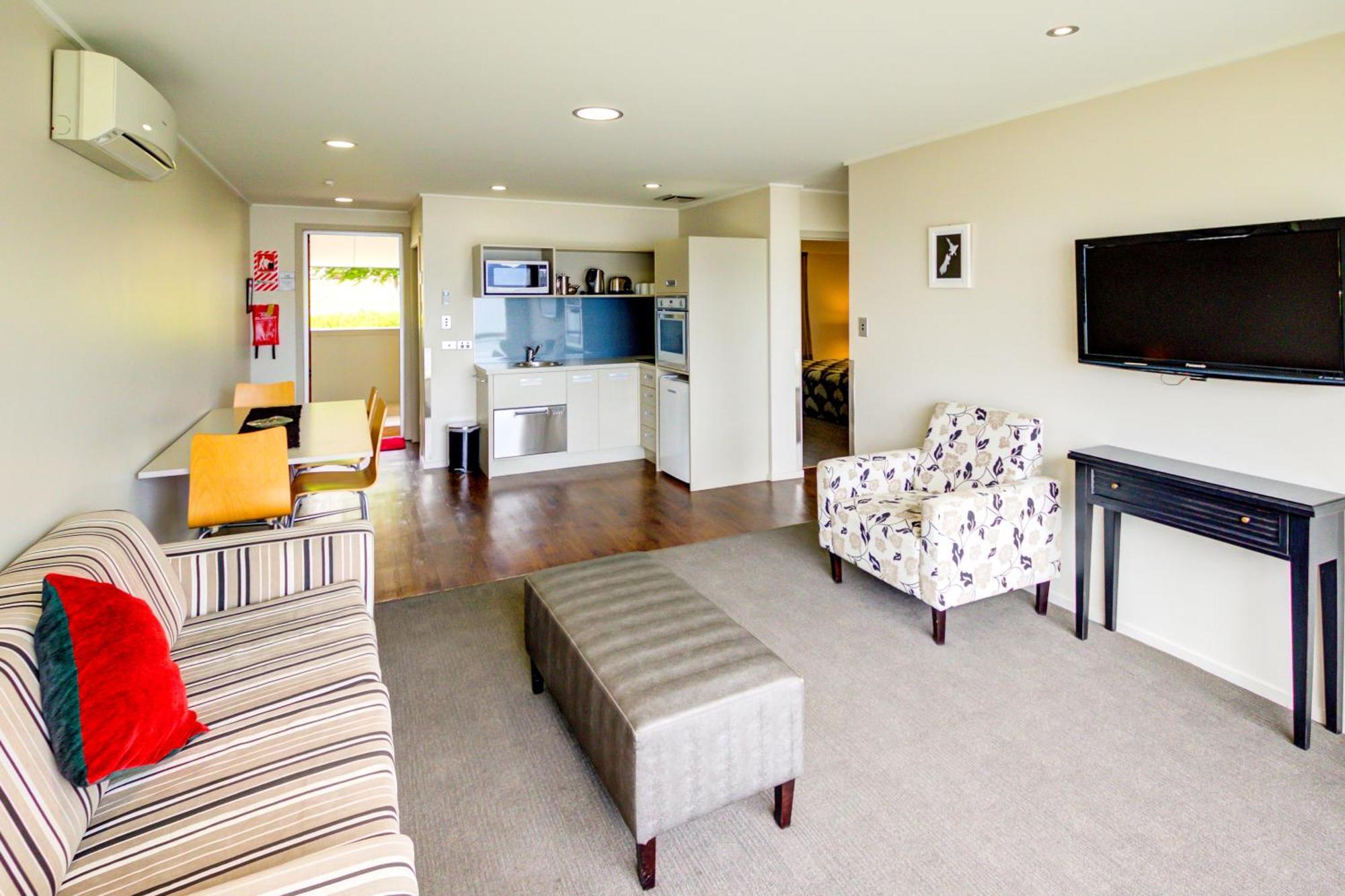 Te Anau Lakeview Holiday Park & Motels Dış mekan fotoğraf
