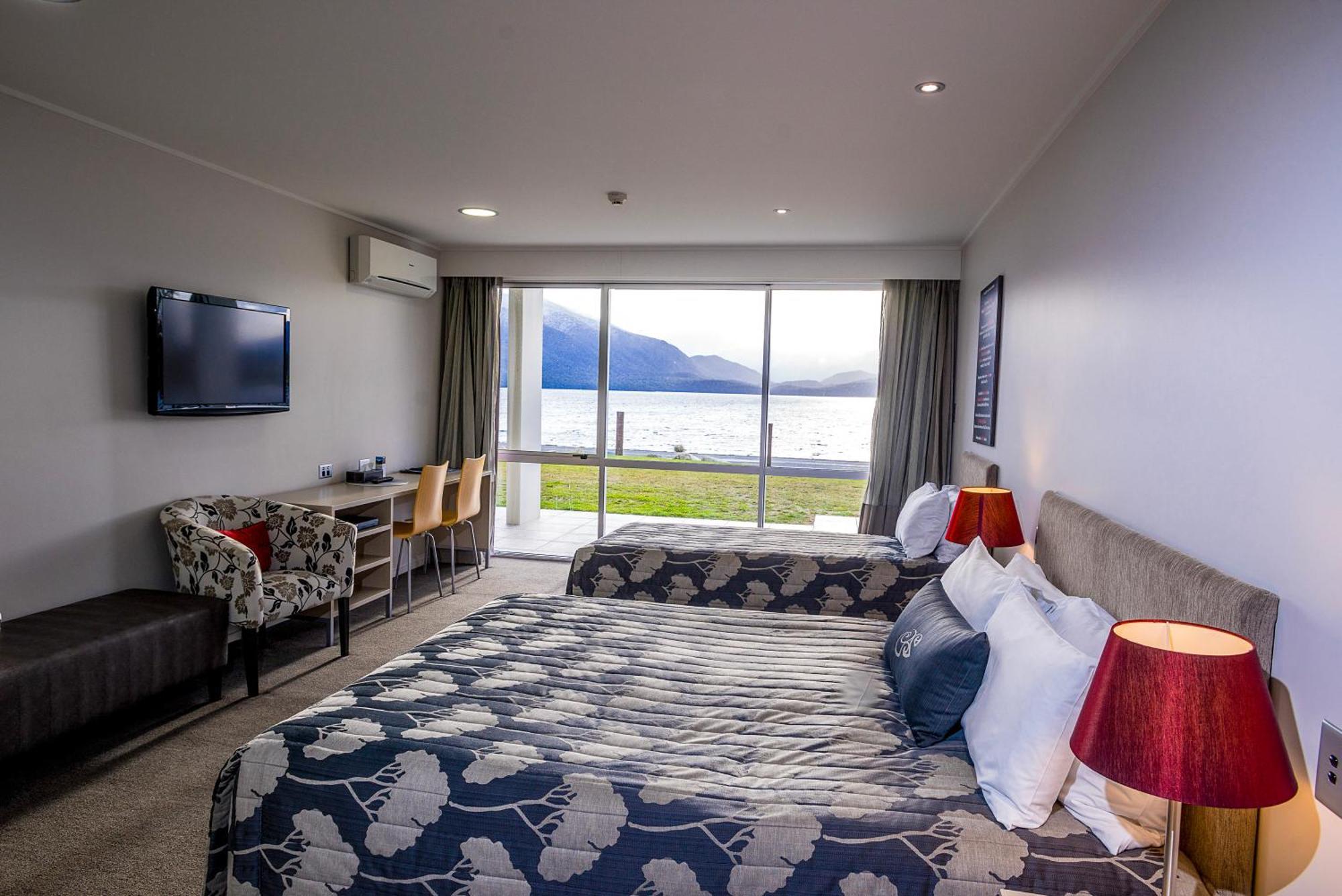 Te Anau Lakeview Holiday Park & Motels Dış mekan fotoğraf