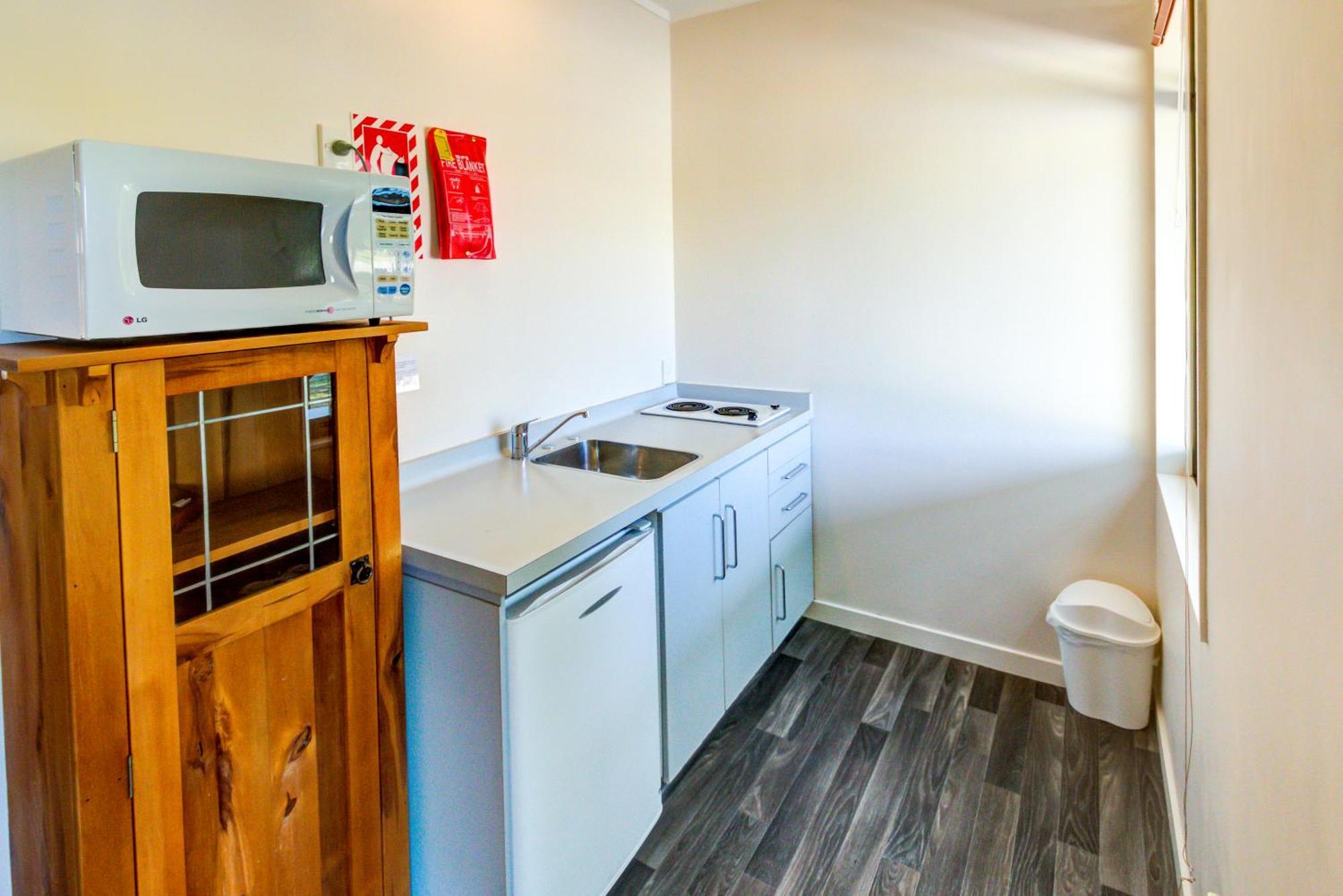 Te Anau Lakeview Holiday Park & Motels Dış mekan fotoğraf