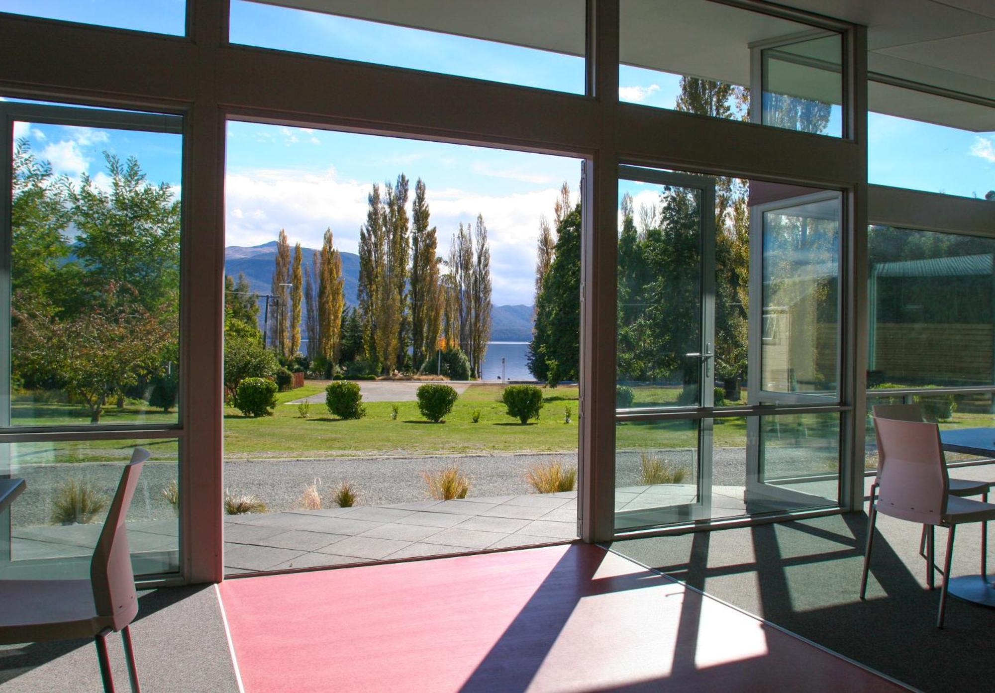 Te Anau Lakeview Holiday Park & Motels Dış mekan fotoğraf