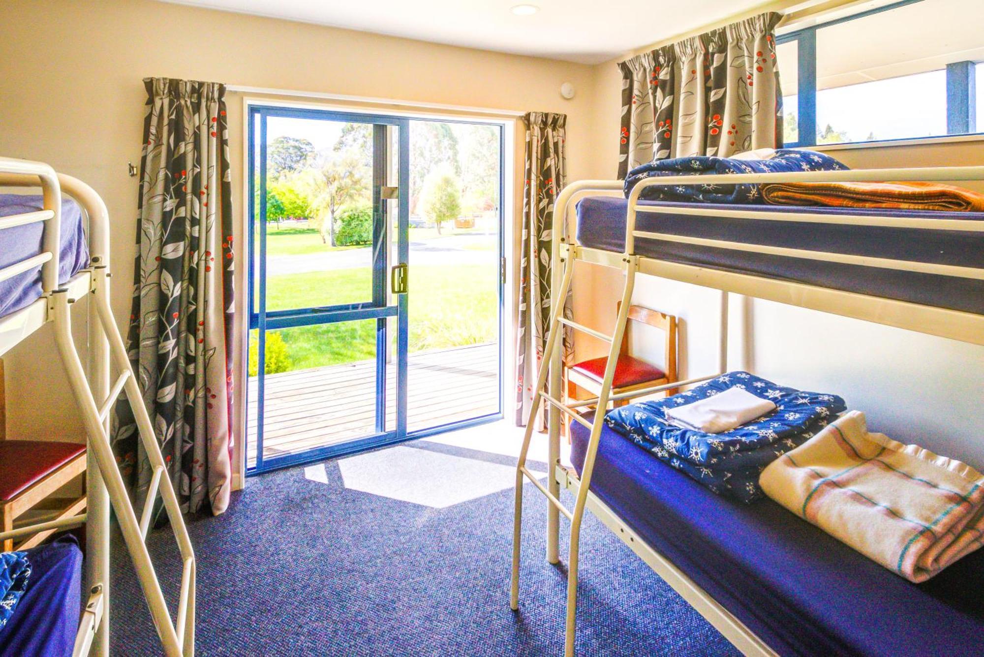 Te Anau Lakeview Holiday Park & Motels Dış mekan fotoğraf
