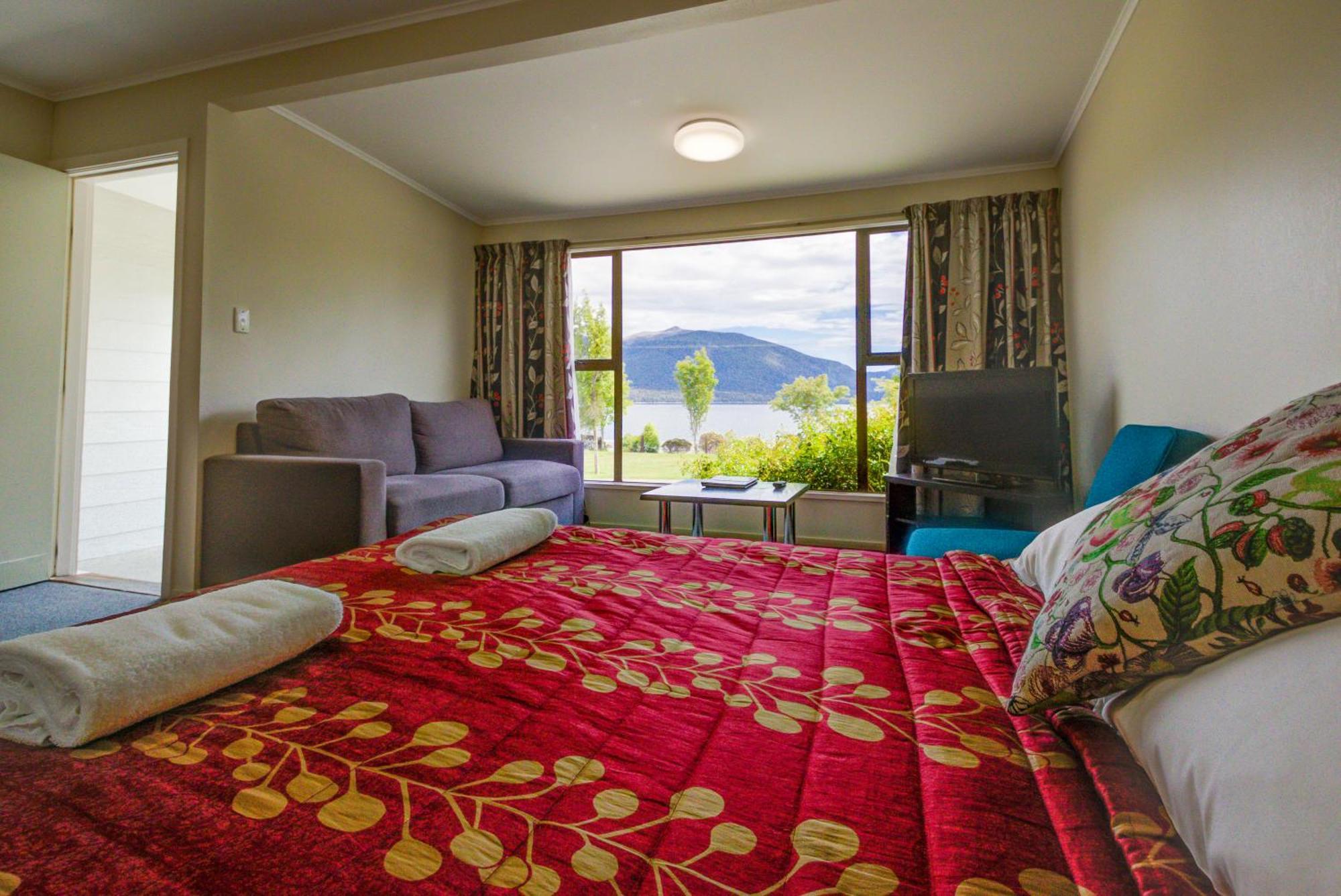 Te Anau Lakeview Holiday Park & Motels Dış mekan fotoğraf
