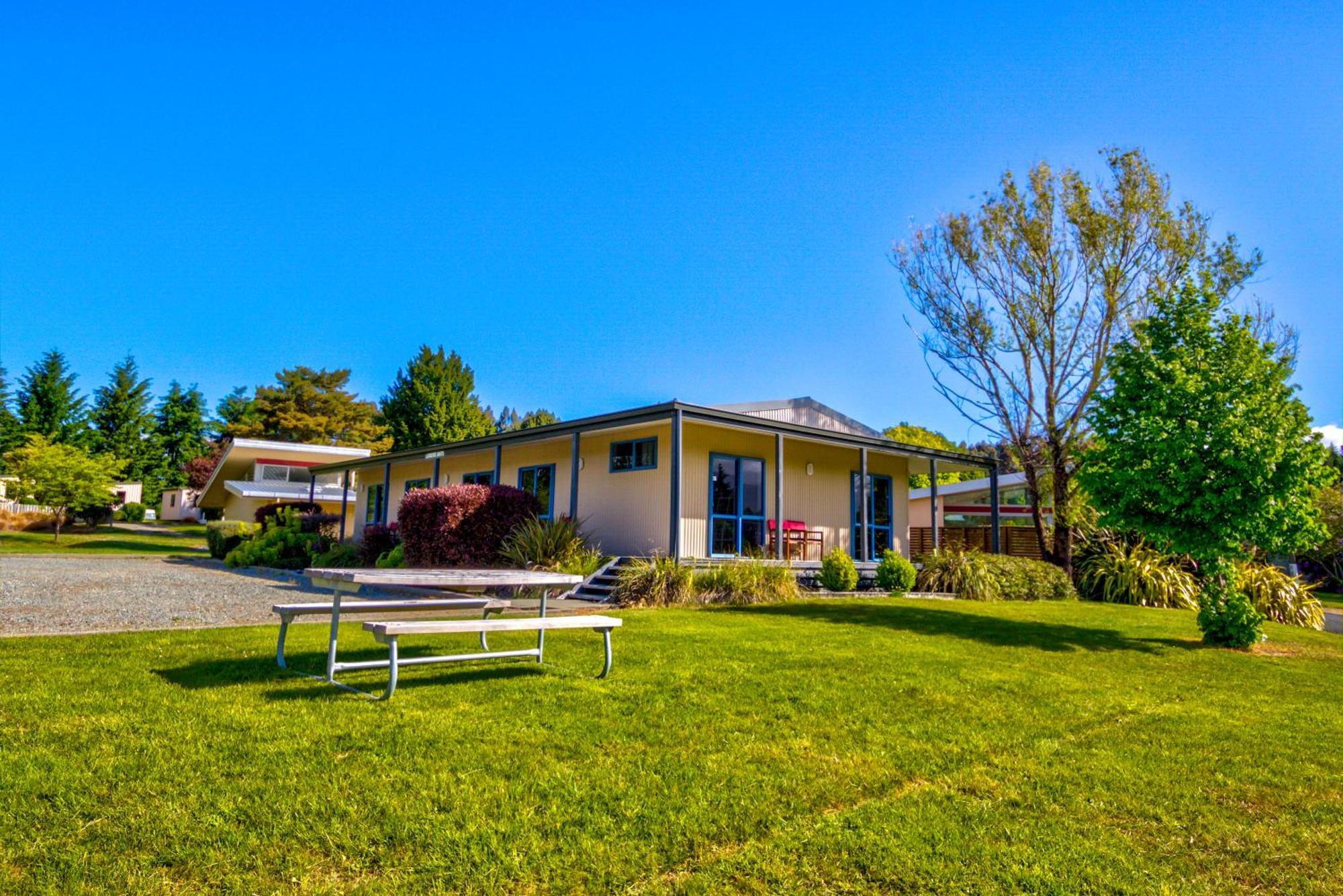 Te Anau Lakeview Holiday Park & Motels Dış mekan fotoğraf