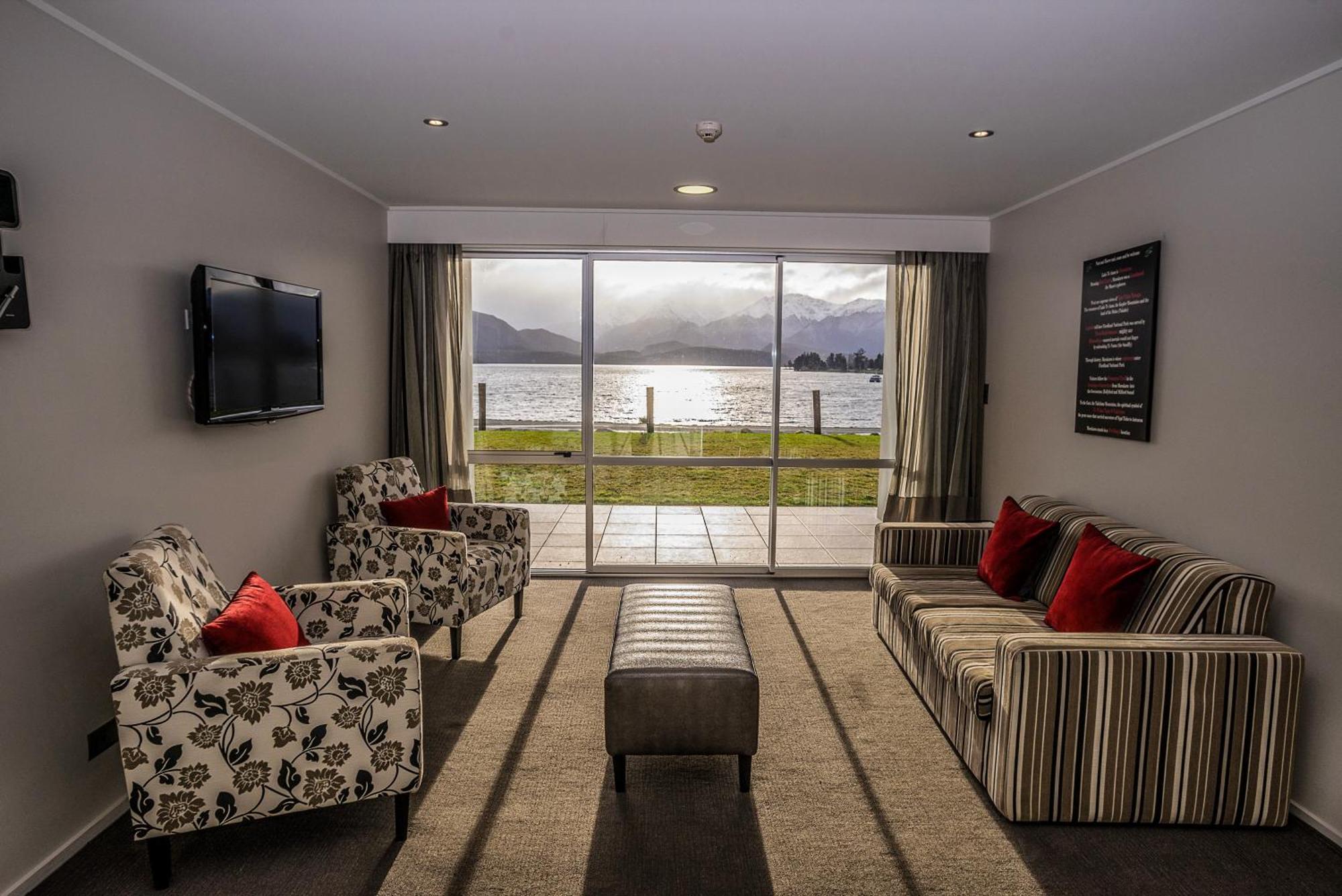 Te Anau Lakeview Holiday Park & Motels Dış mekan fotoğraf