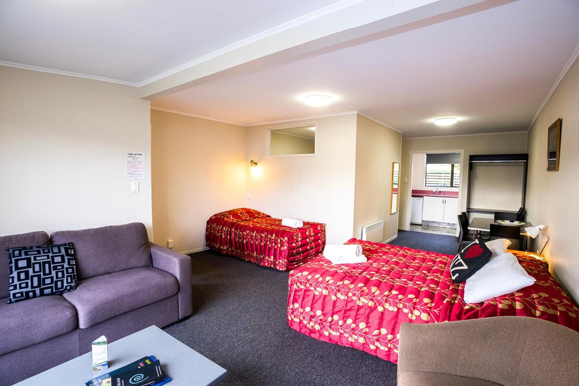 Te Anau Lakeview Holiday Park & Motels Dış mekan fotoğraf