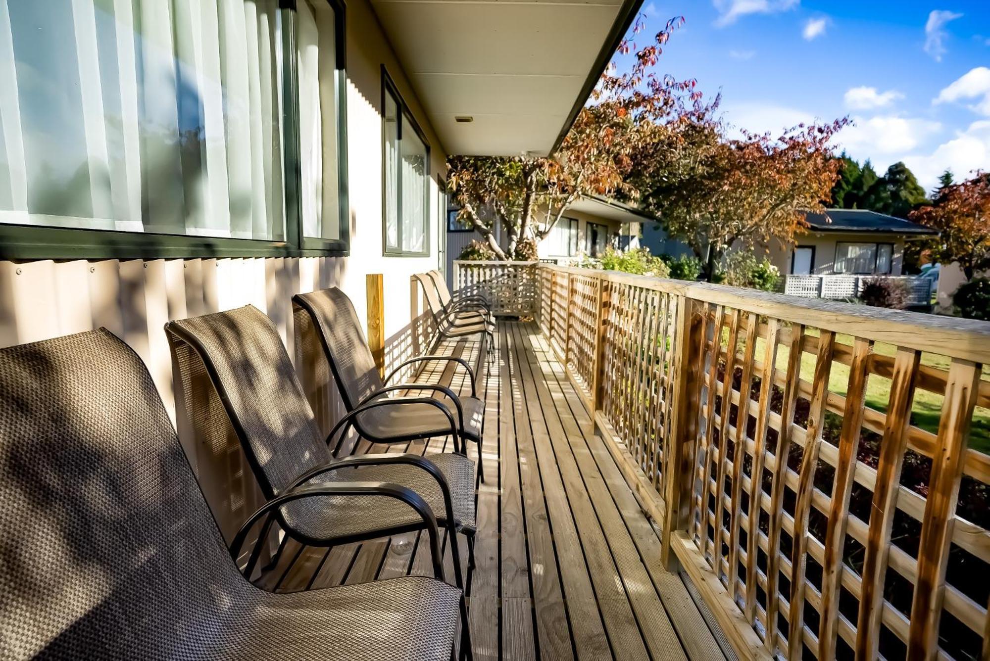 Te Anau Lakeview Holiday Park & Motels Dış mekan fotoğraf